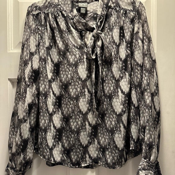 Worthington Black and White Patterned Blouse - Picture 2 of 6